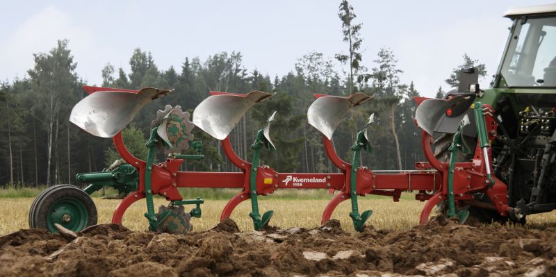 KV-150-B-0012-jpg-jpg-g19cq0djg5