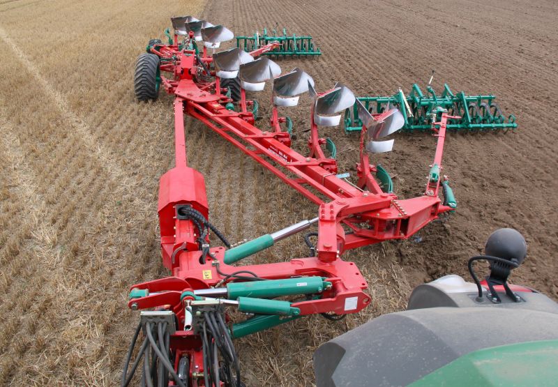 KV-PW-7568-jpg-jpg-g1b32jxe4g