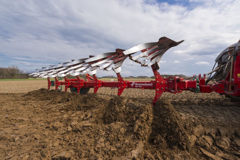 KVRG9032-jpg-g18mhq1su7