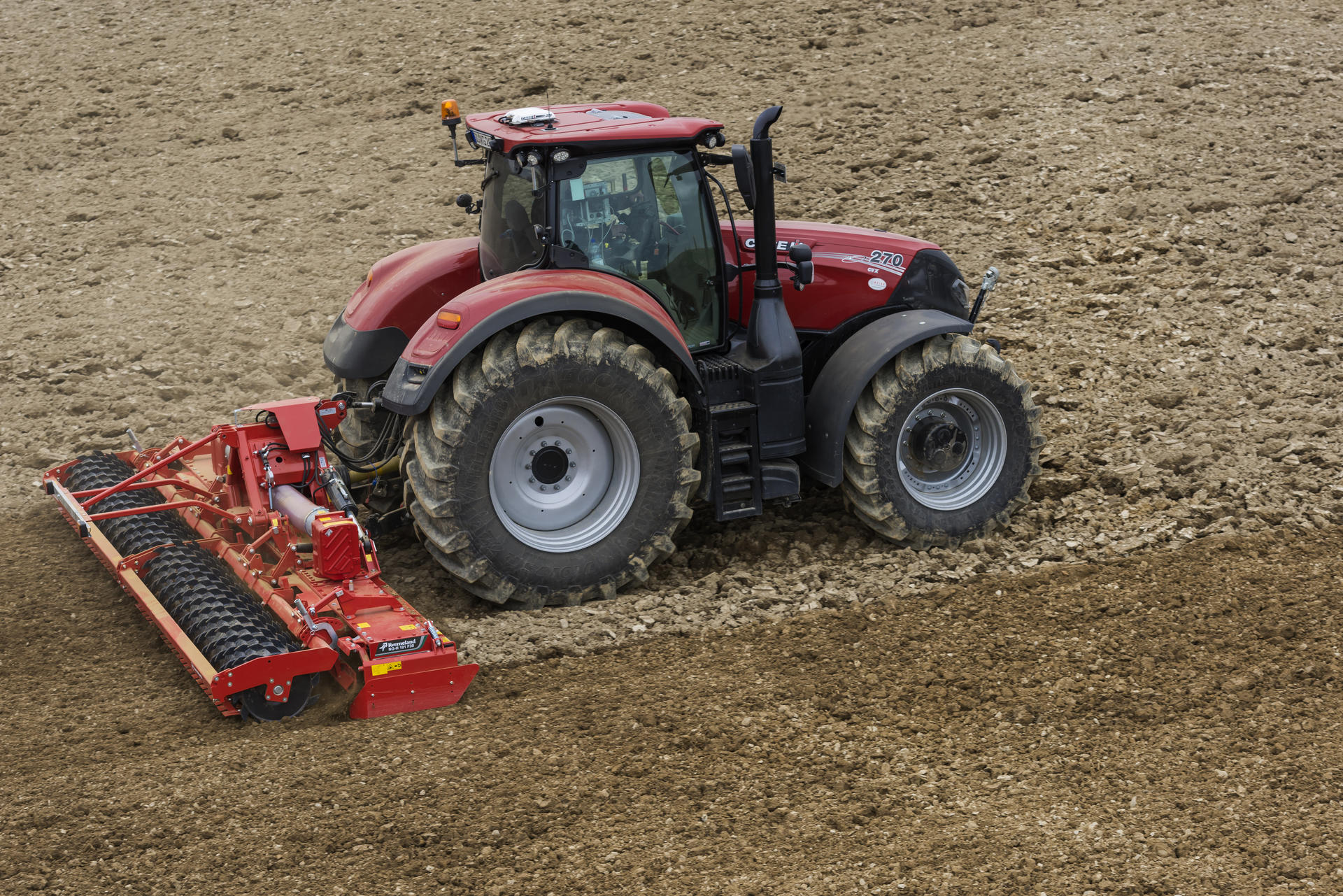 KV_F30_2017_field_0005_productslider