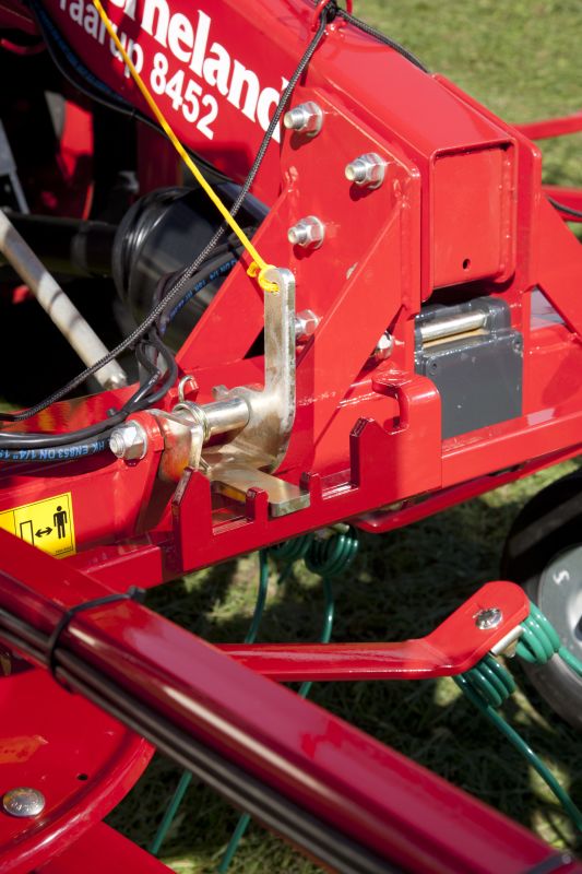 KvT-8452-019-jpg-g1b2kpn2gx