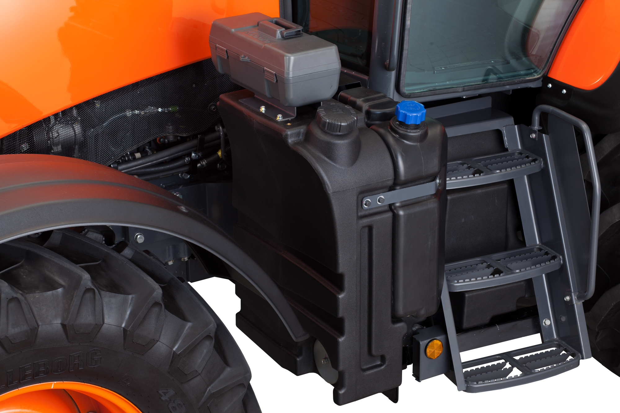 M6002_Studio_Fuel_Tank