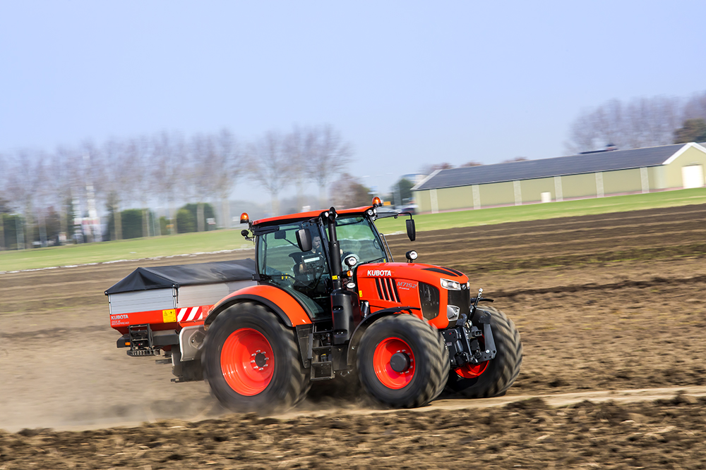 M7002-rozmetadlo-hnojiva