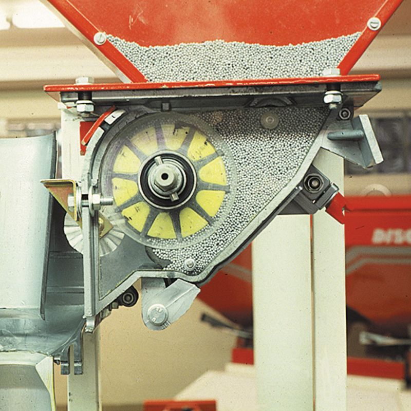 Metering-device-fine-seeds-jpg-jpg-g19jsxo96h